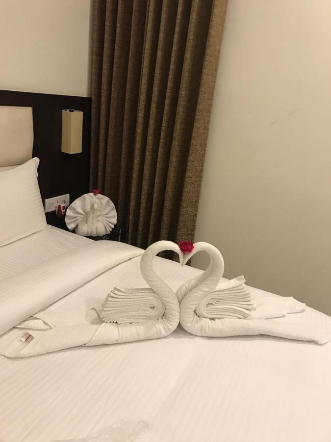 Hotel Anandi Inn Ballia Kültér fotó
