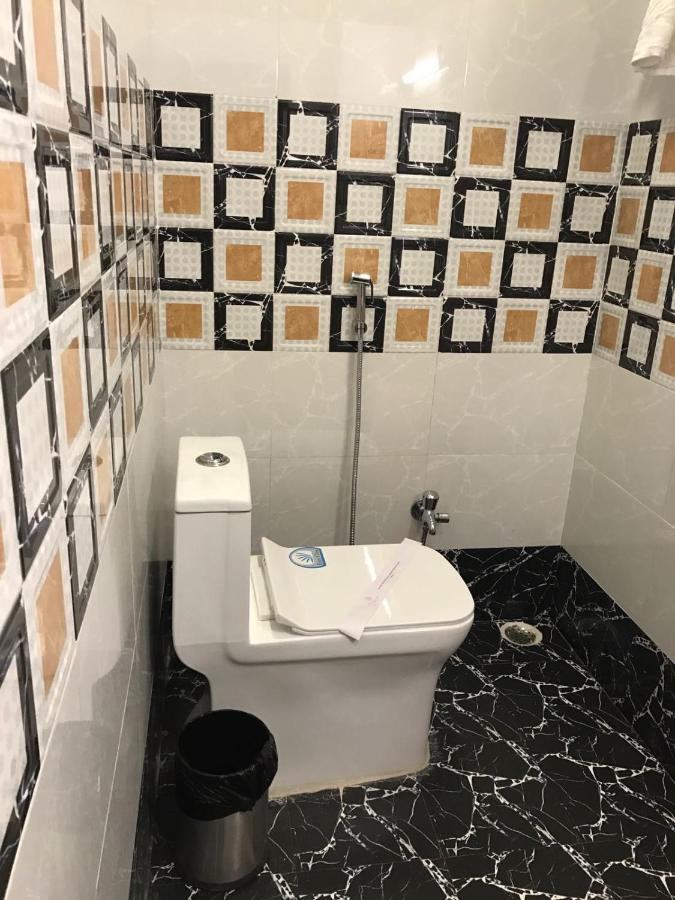 Hotel Anandi Inn Ballia Kültér fotó